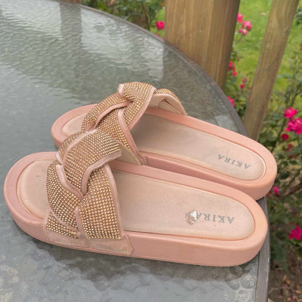 AKIRA pink bow glitter sandals